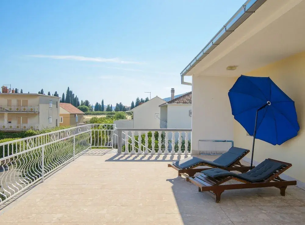 Modern Apartment Near Trogir Beach With Sea View Terrace and Lounge Area