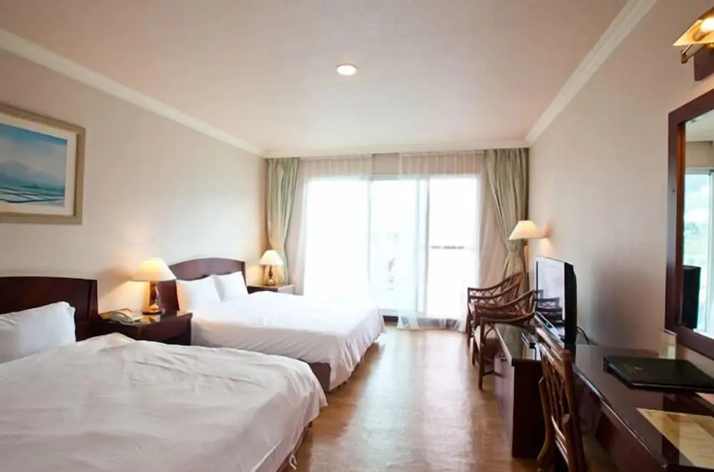 Lakeside Resort Hotel - Chambres