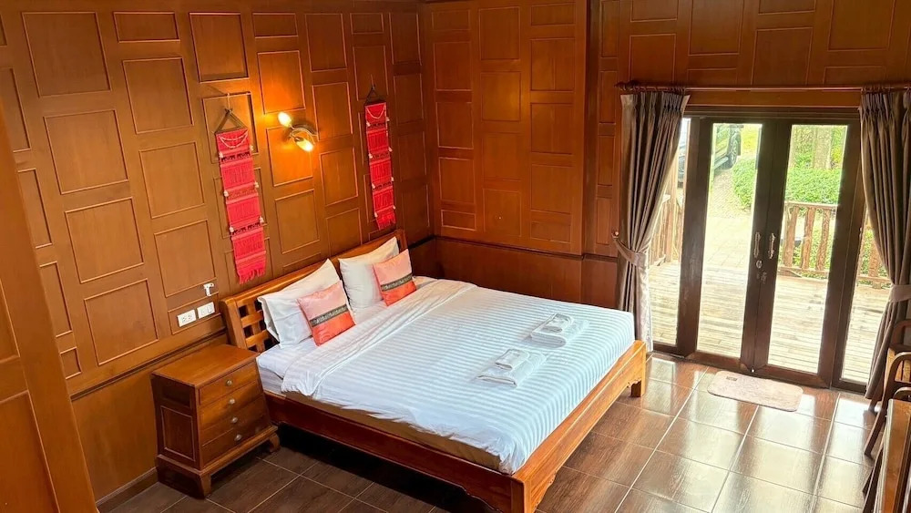 Коттедж Deluxe в Baan Baitan Resort