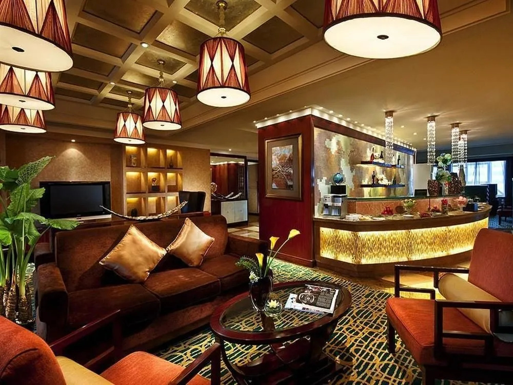 Lobby & Reception