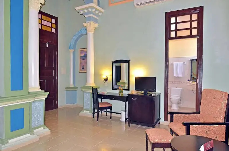 Hotel photo 11