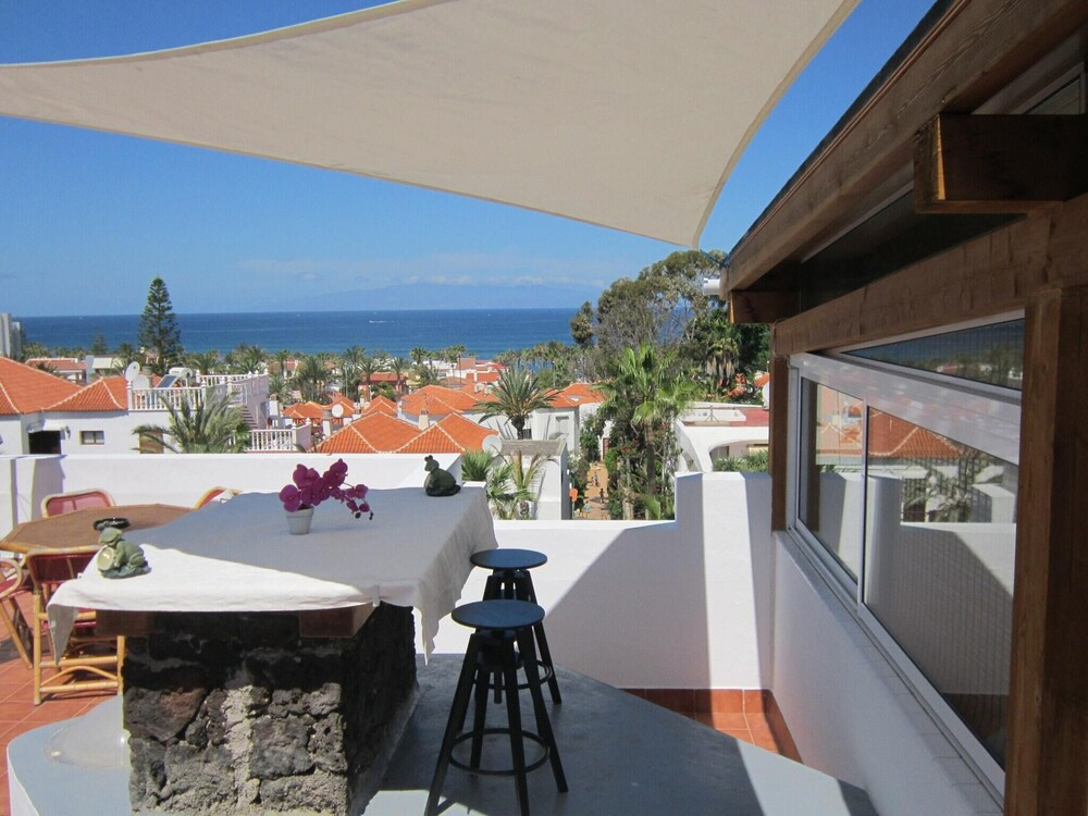 Apartment with 2 Bedrooms in Arona, with Wonderful Sea View, Pool Access, Furnished Terrace - 500 M From the Beach