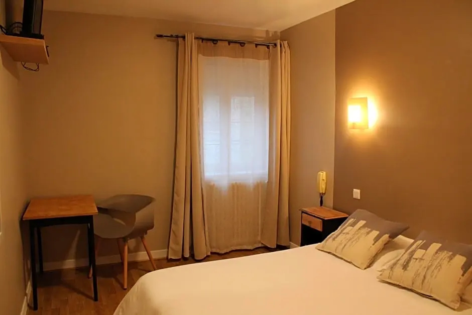 Superior Double room (full double bed)