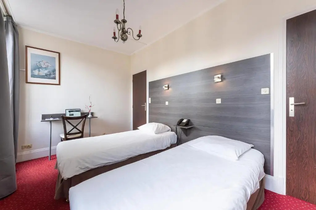 Standard Double room (twin beds)