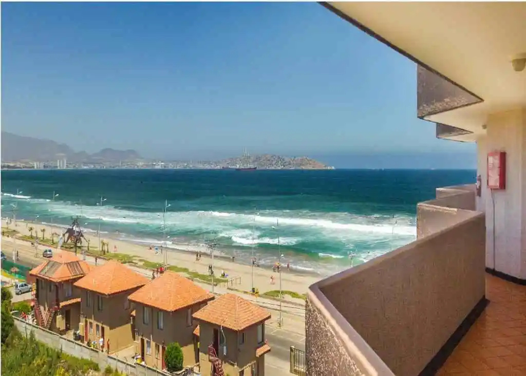 Beach & Waterfront