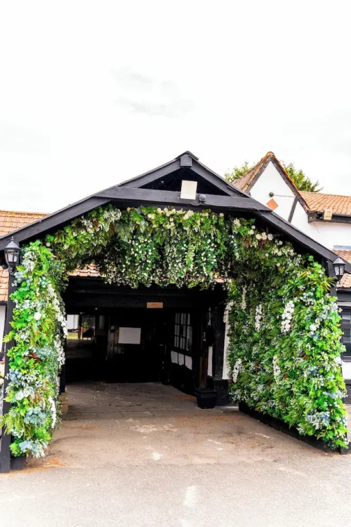 The Courtyard Lodge