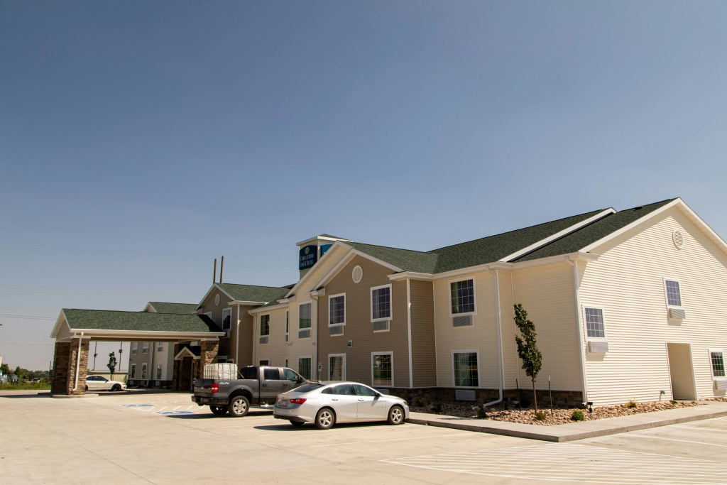 Cobblestone Inn & Suites - Springfield
