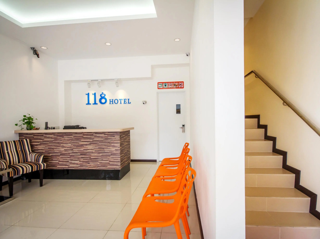Lobby & Reception