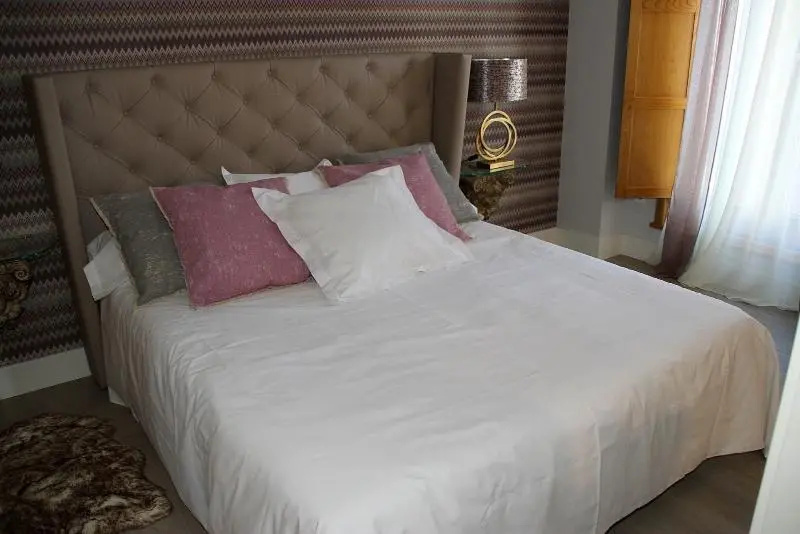 1 Bedroom Quadruple Apartment