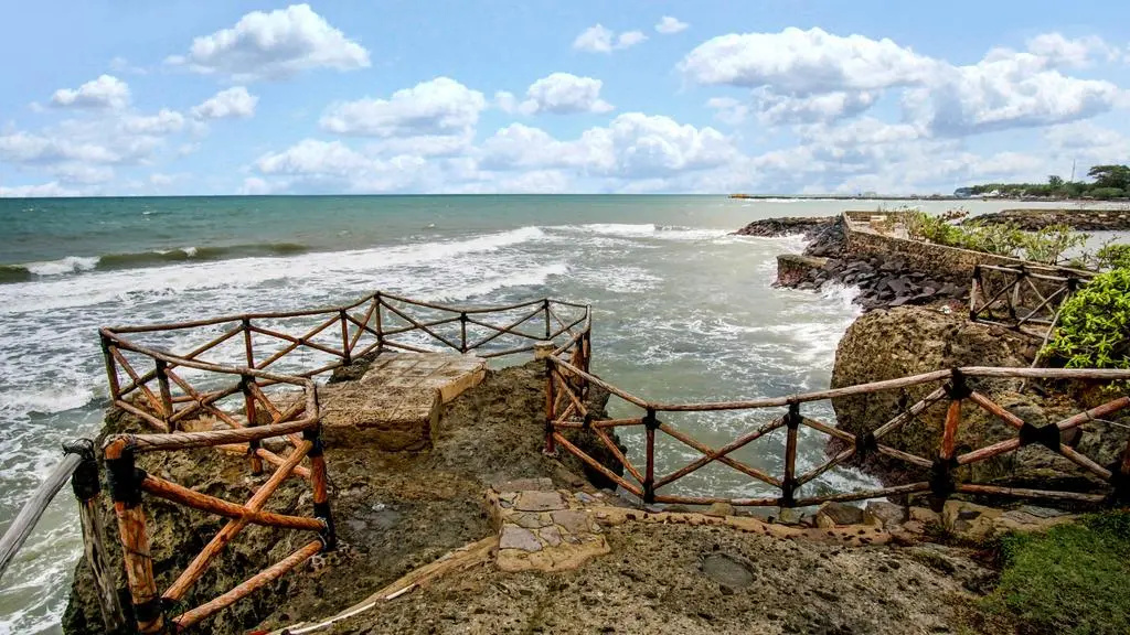 Beach & Waterfront