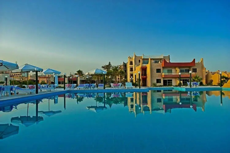 Aida Beach Resort Serviced Apartments - фото 3