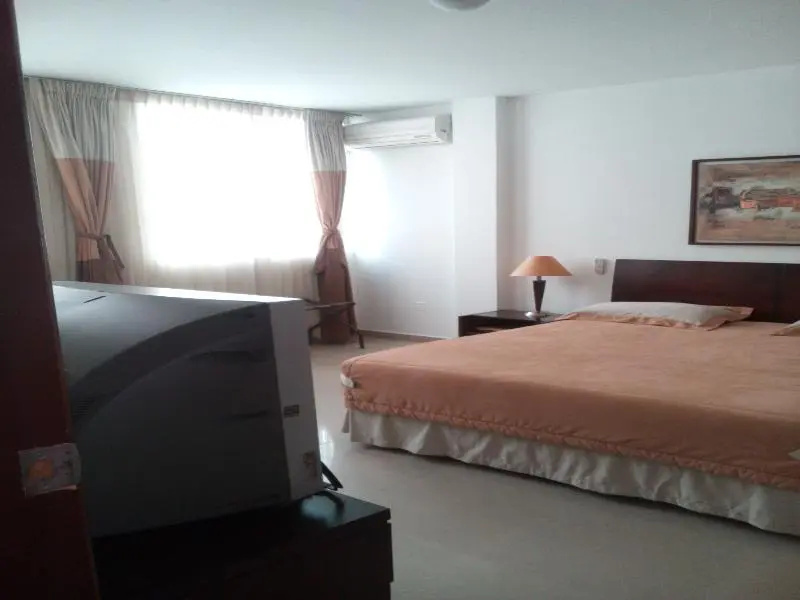 Hotel Cuarta Avenida - Chambres
