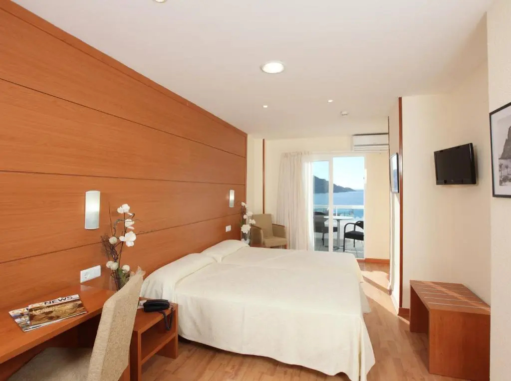 Standard Double room with sea view (twin beds)