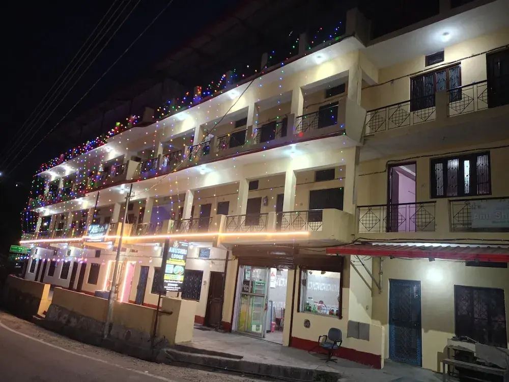 Anushri Lodge And Restaurants