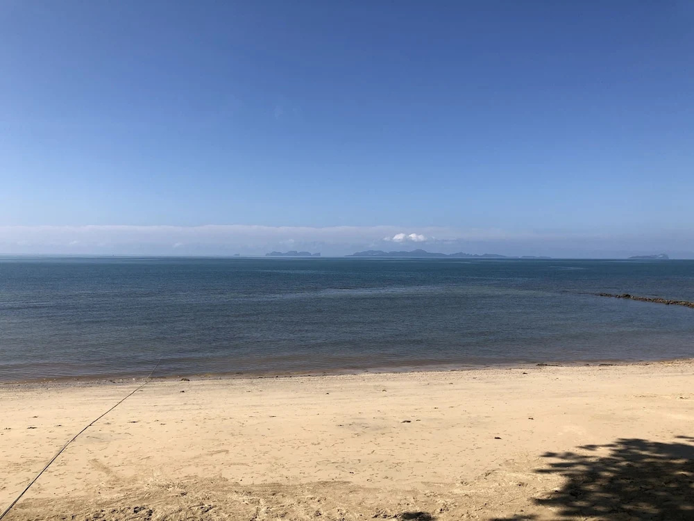 Beach & Waterfront