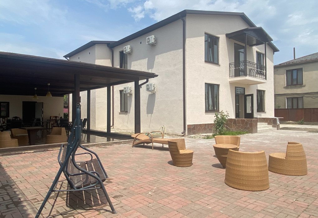 Liana Guesthouse