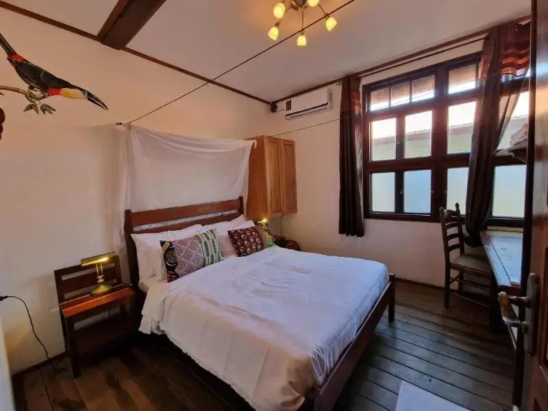 Economy room
