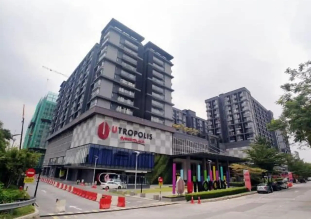 NORDIC Geniehome3BR Free 90mbps WIFI and Carpark at Utropolis Suite Shah Alam