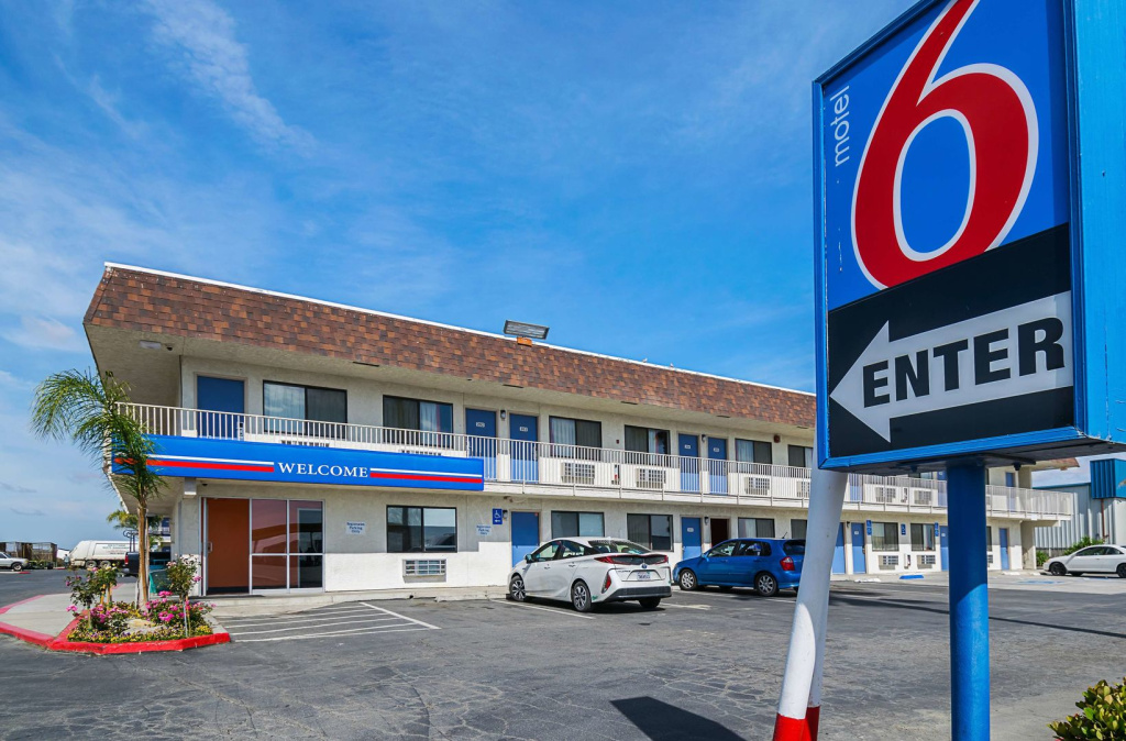 Motel 6 Lost Hills CA