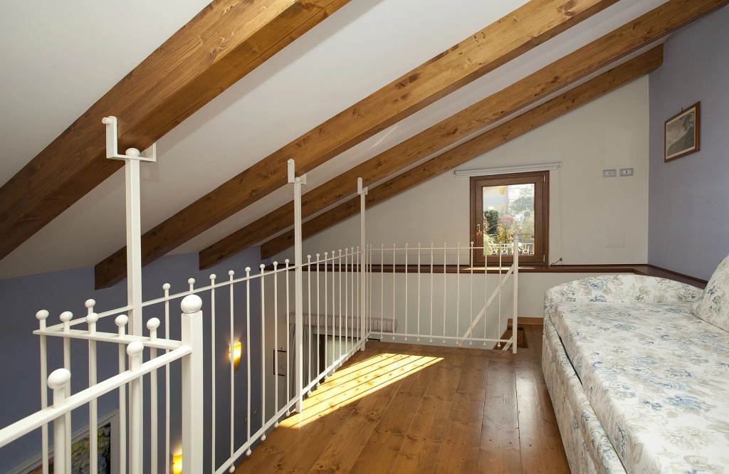 Balcony & Terrace