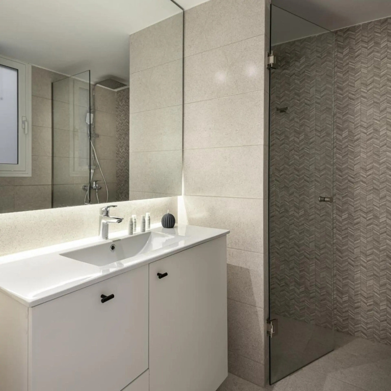 Отель COLORS Hotel Athens в Афины