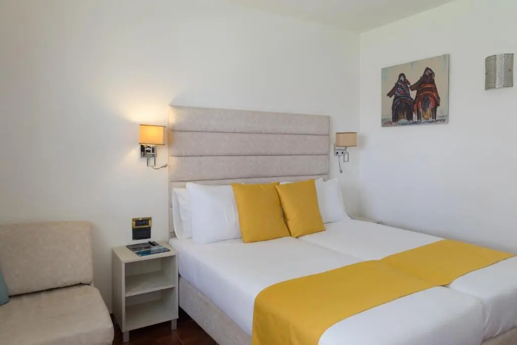 Standard Double room with garden view (full double bed)