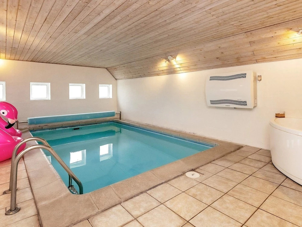 8 Person Holiday Home in Blavand-by Traum - фото 12