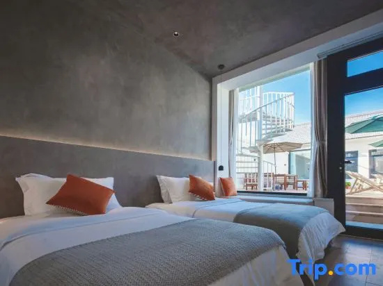 Standard Double room with sunset view (twin beds)