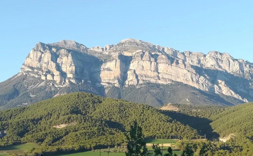 Casa Lacambra De Pueyo