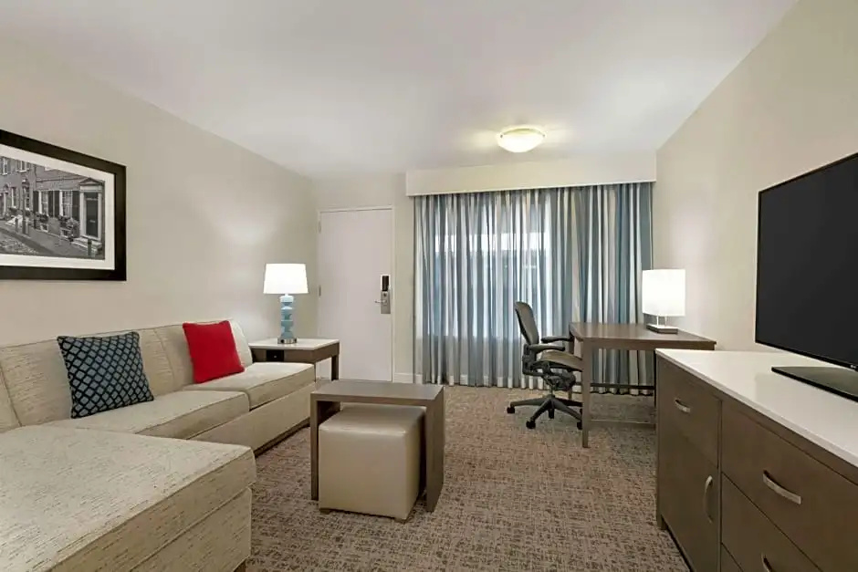 Embassy Suites by Hilton Philadelphia Valley Forge - Chambres