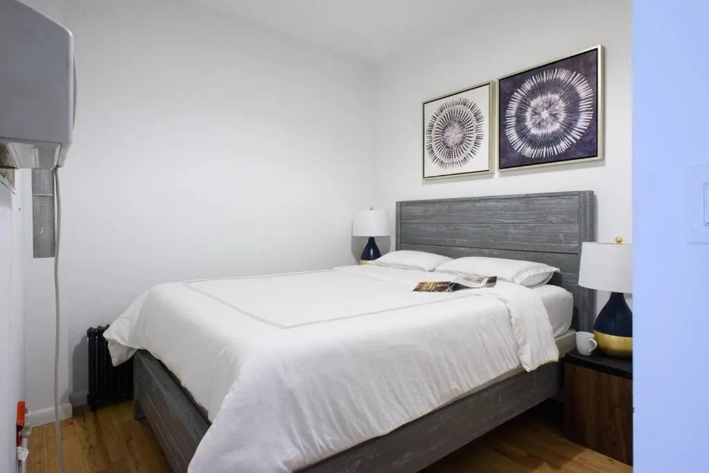 428-3r Spacious Prime Midtown 2BR Newly Furnished