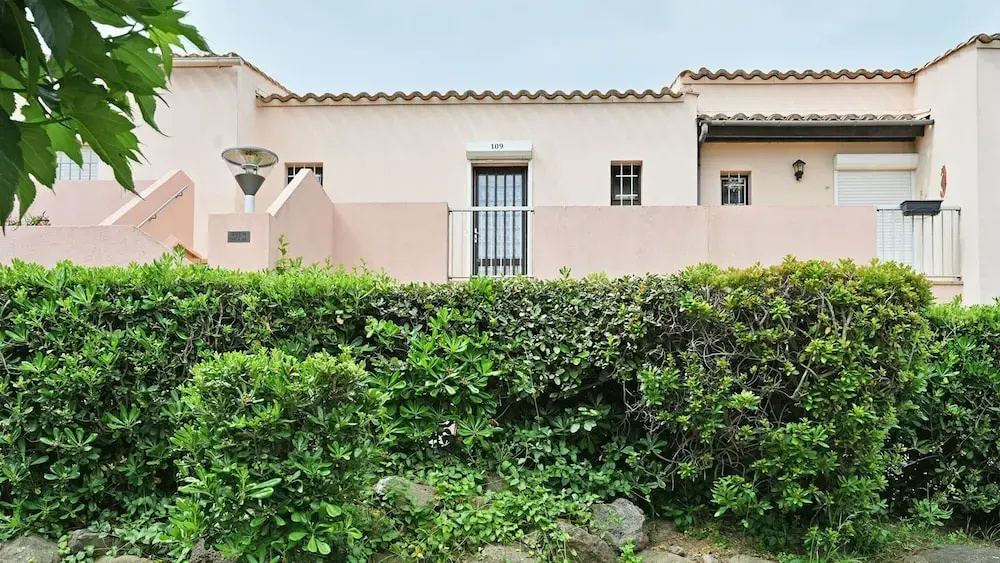 Voir la photo 1 — Garden-view Beach Escape