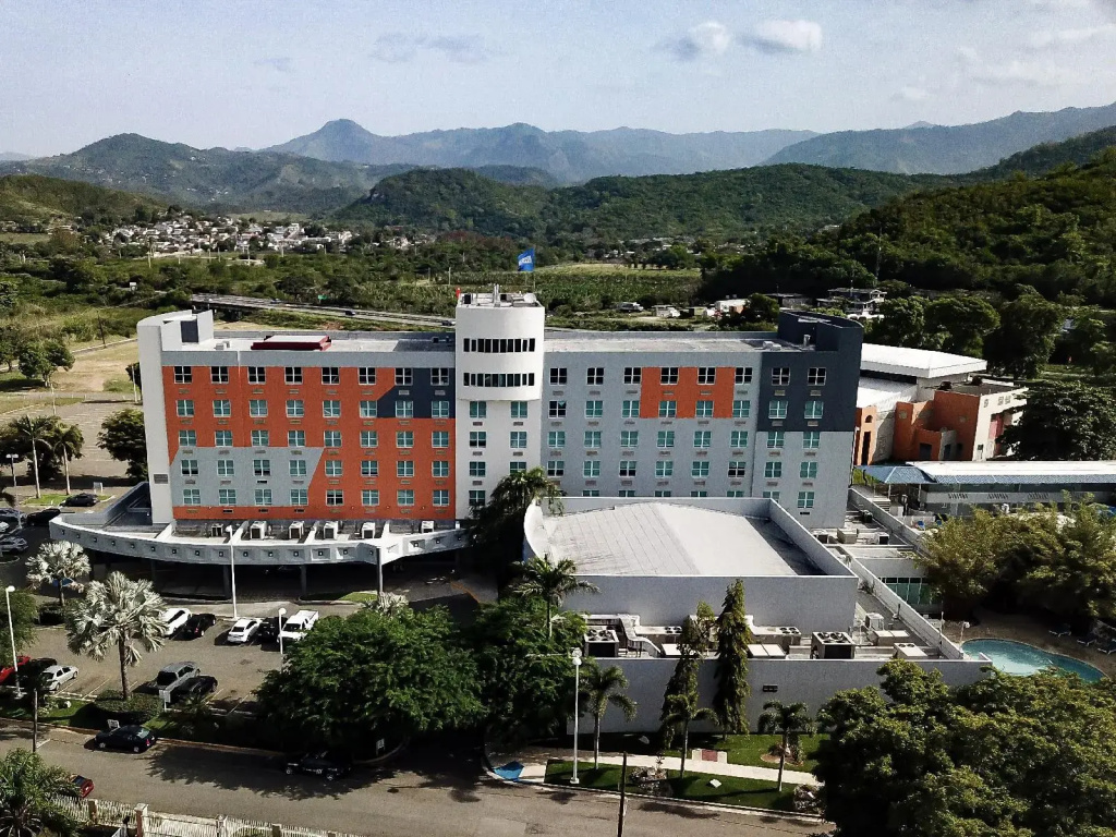 Costa Bahia Hotel & Convention Center