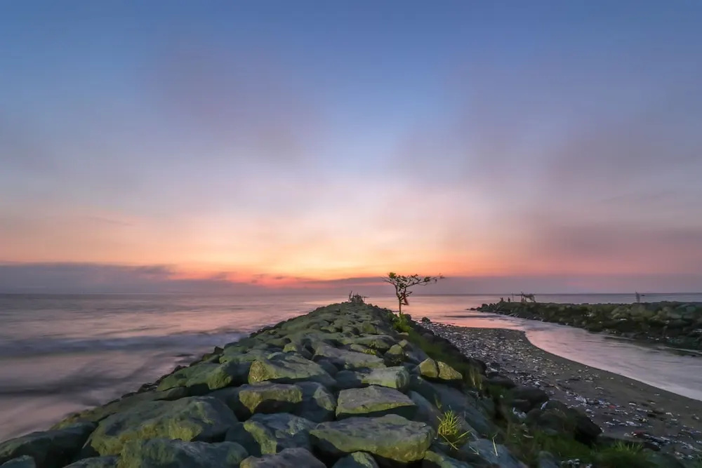 Beach & Waterfront