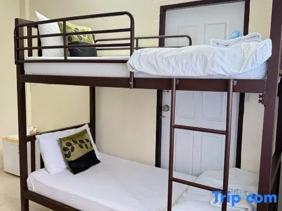 Bed in Dorm (male dorm)