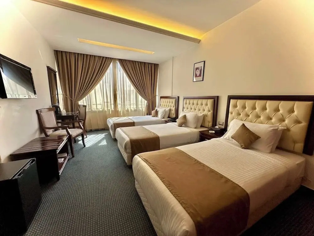 Standard Triple Club room