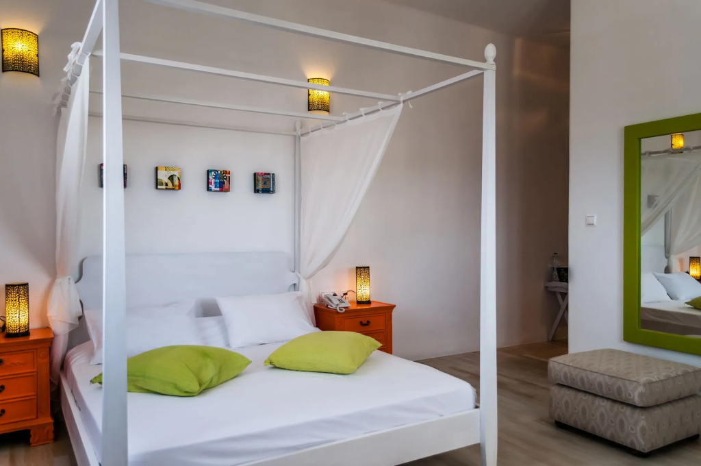 Eiriana Luxury Suites - Chambres
