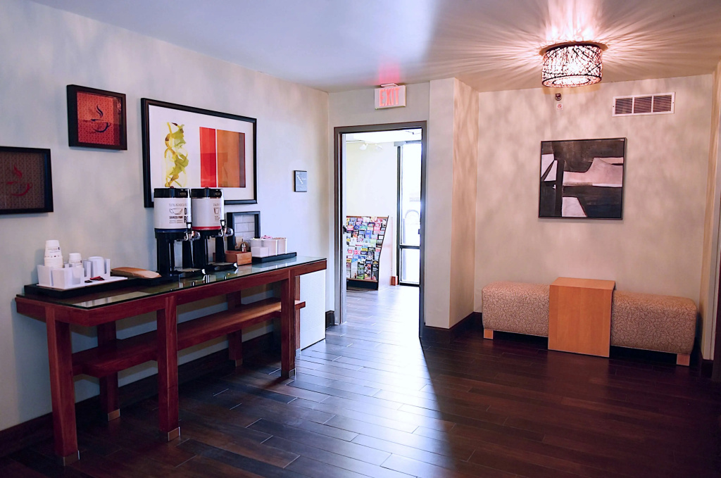 Lobby & Reception