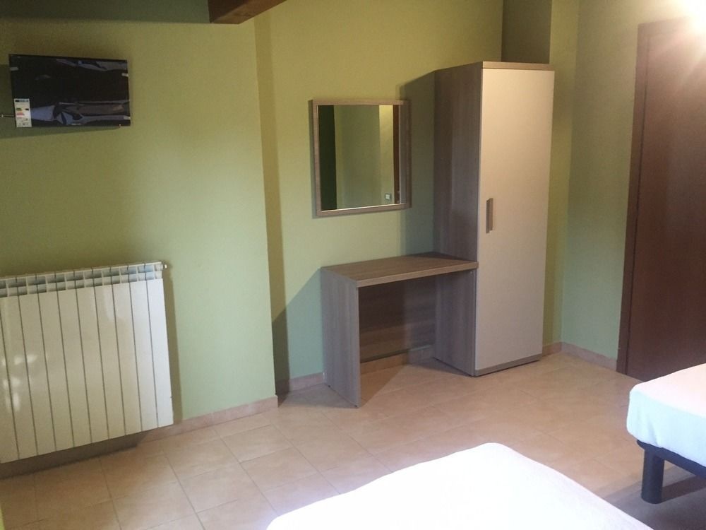 Milan Hotel - Hostel — 5