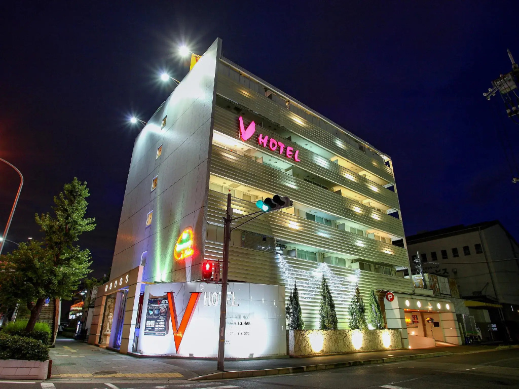 V Hotel - Adults Only