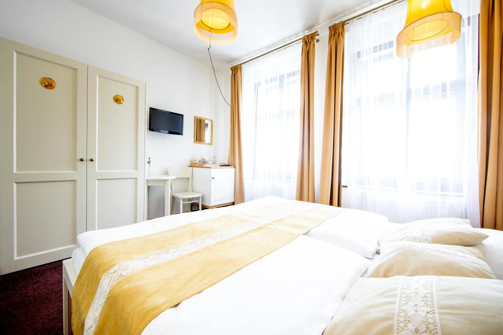 Premium Double room (full double bed)