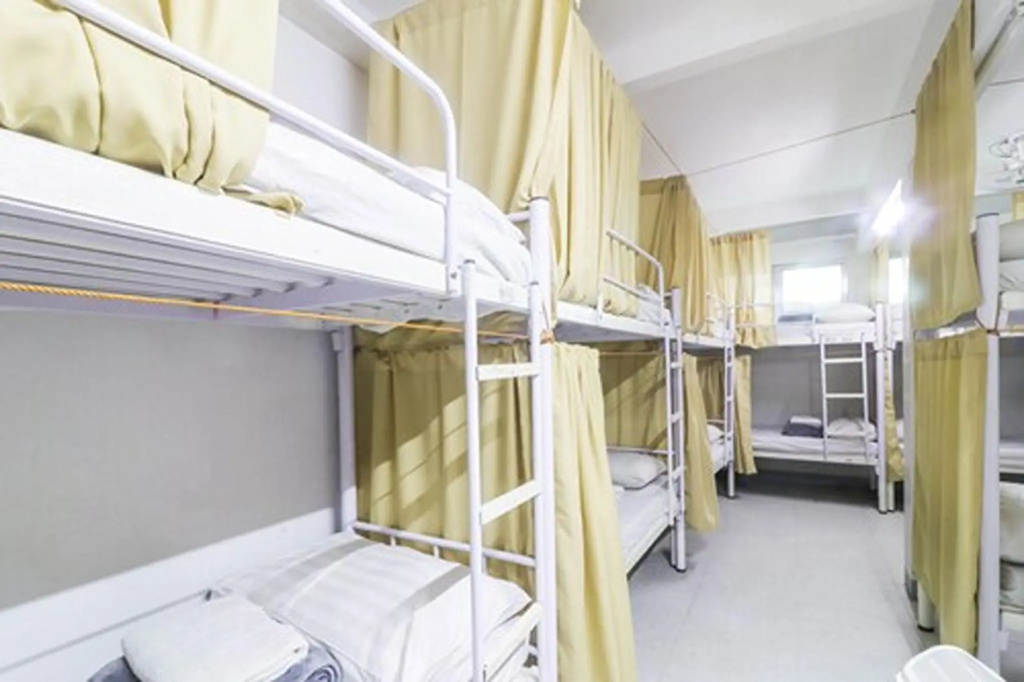 ARK Hostel City Center Manila — 4