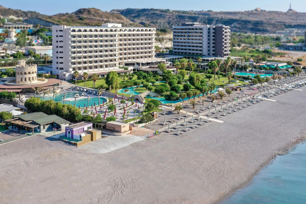 Beach & Waterfront