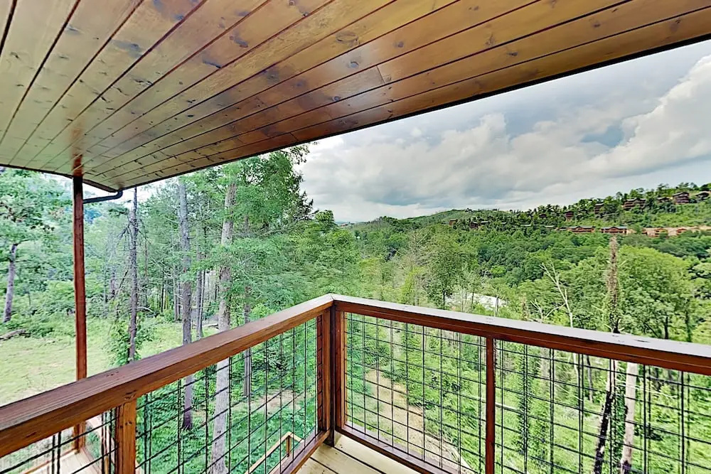 All-suite Luxury W/ Swim Spa & Home Theater 5 Bedroom Cabin