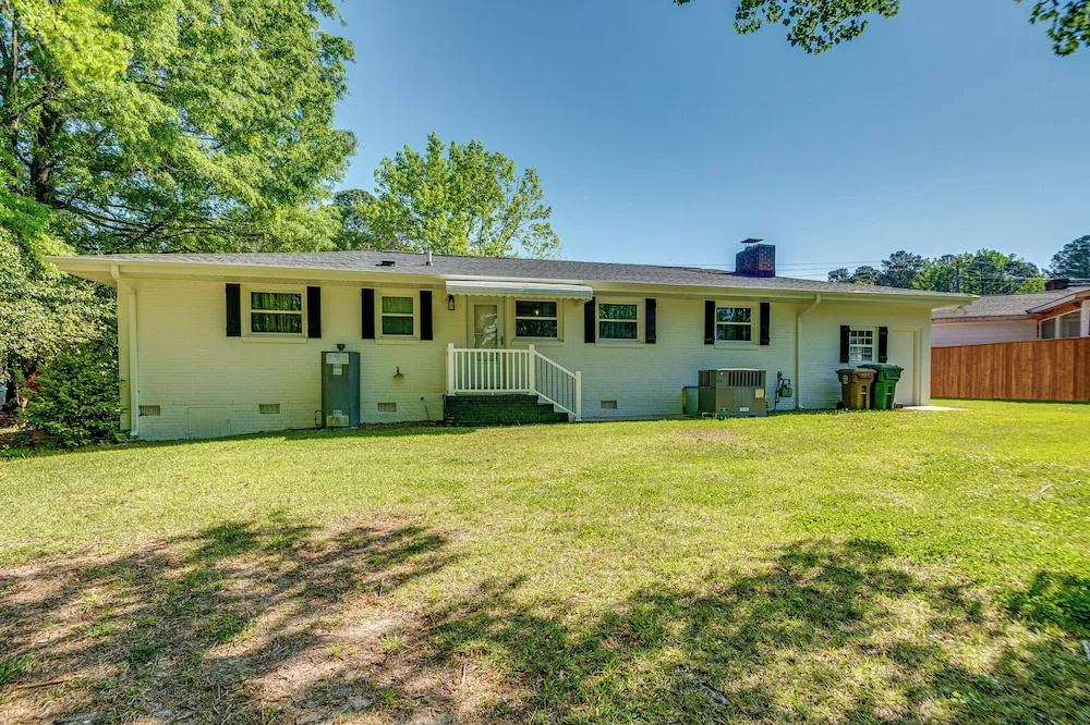 1 Mi to Dtwn Cary: Family Home w/ Spacious Yard