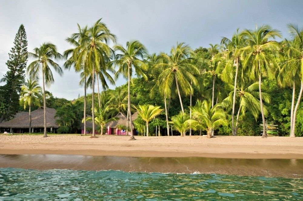 Beach & Waterfront