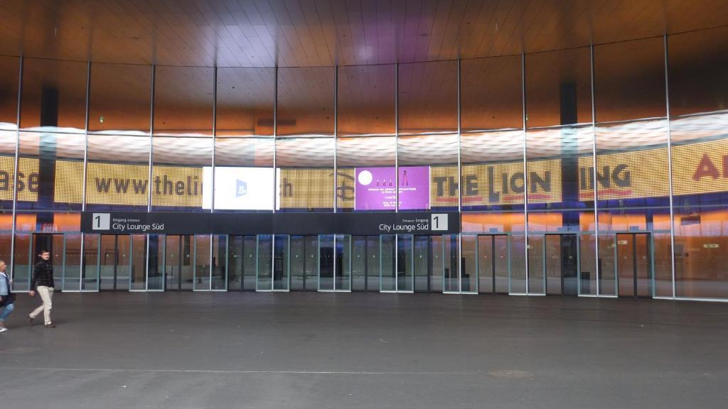 easyHotel Basel by null