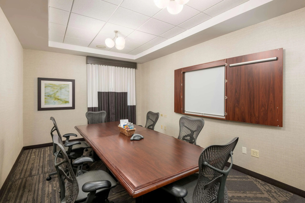 Hilton Garden Inn Silver Spring White Oak - фото 19