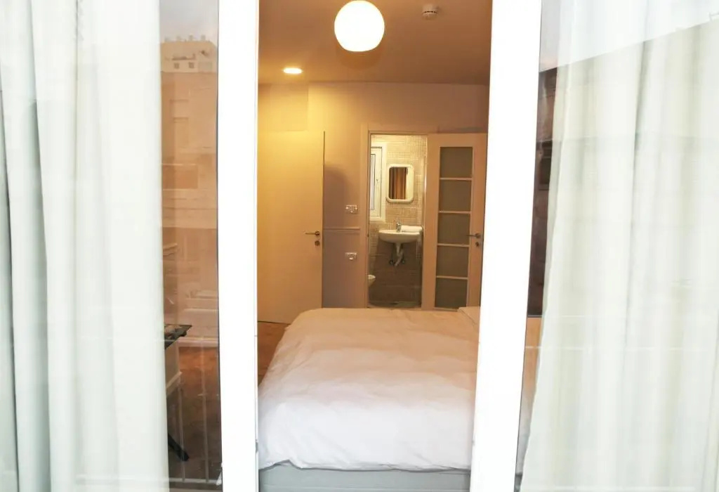 Standard Double room with balcony (full double bed)