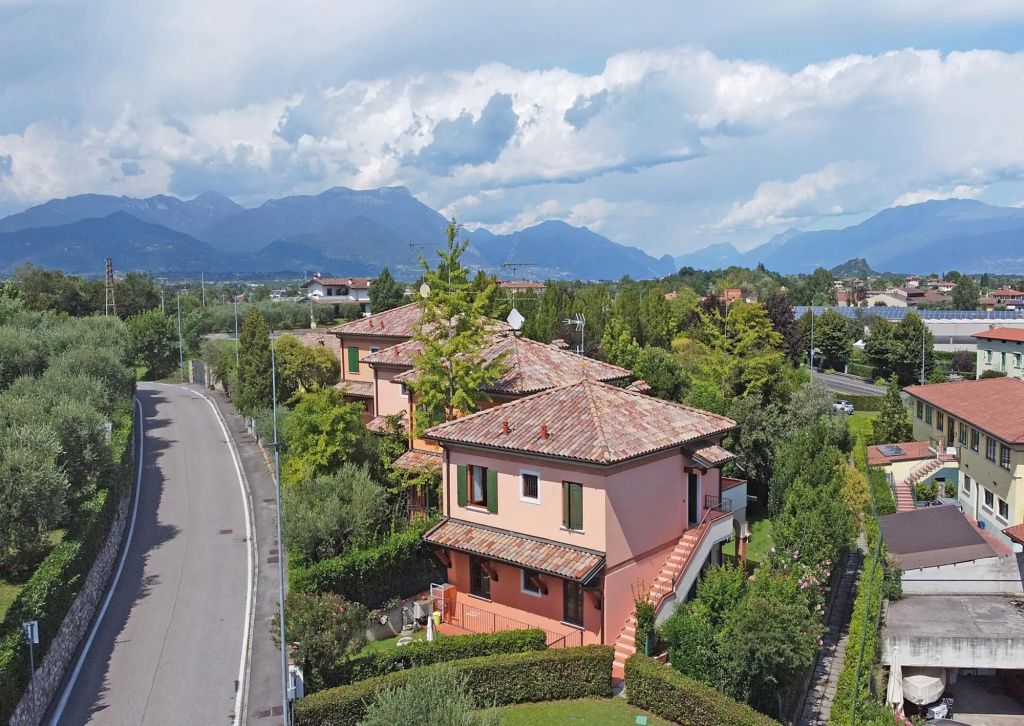 Casa Monte Cicogna PT-1 by Wonderful Italy